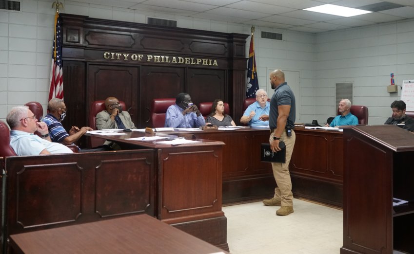 Philadelphia Police Chief Eric Lyons addresses members of the Philadelphia Mayor and Board of Aldermen at Tuesday's board meeting.